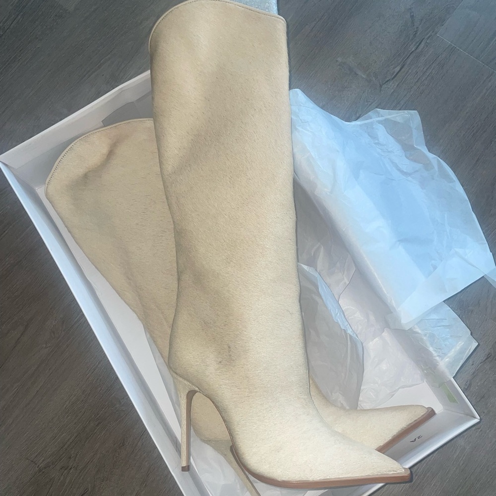 Schutz boots